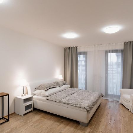 Garden Towers Apartment Prague Ngoại thất bức ảnh