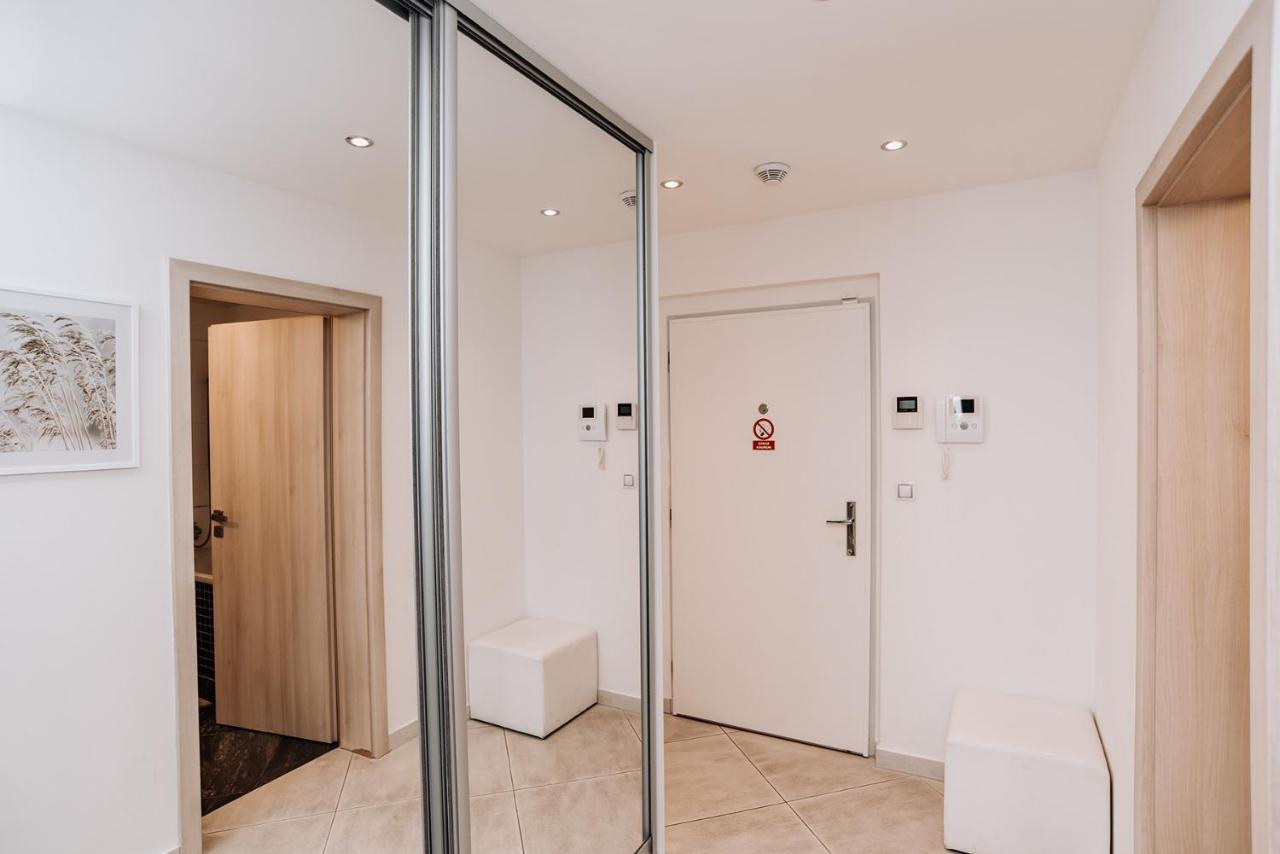 Garden Towers Apartment Prague Ngoại thất bức ảnh