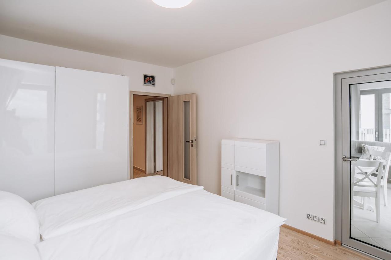 Garden Towers Apartment Prague Ngoại thất bức ảnh