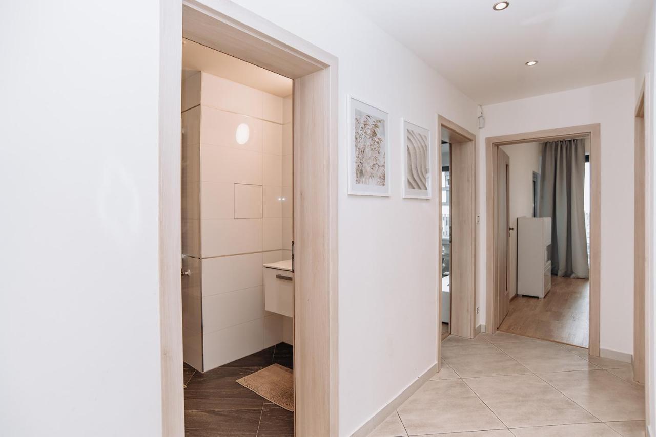 Garden Towers Apartment Prague Ngoại thất bức ảnh