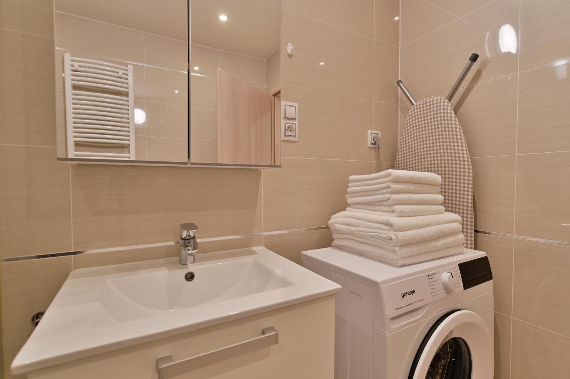 Garden Towers Apartment Prague Ngoại thất bức ảnh