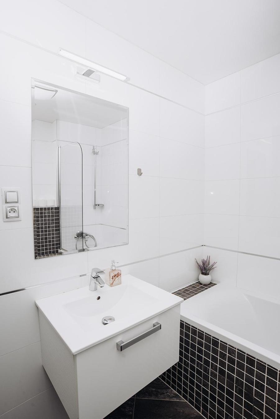 Garden Towers Apartment Prague Ngoại thất bức ảnh