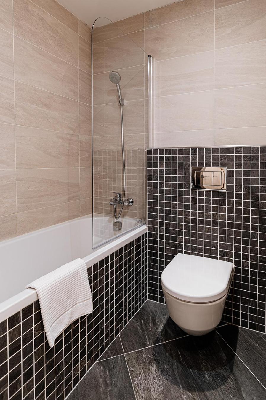 Garden Towers Apartment Prague Ngoại thất bức ảnh